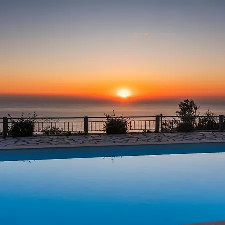 Aurora Villa